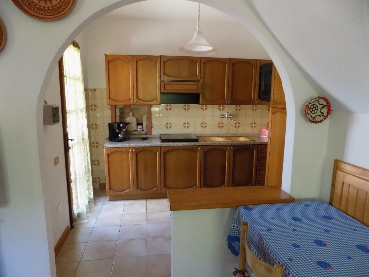 Casa Vacanze Gardenia Solanas Kültér fotó