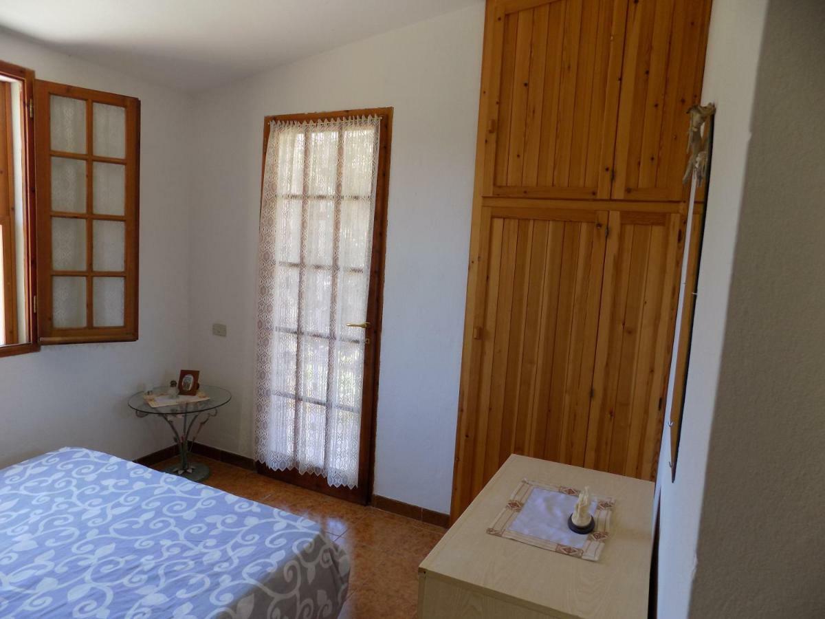 Casa Vacanze Gardenia Solanas Kültér fotó